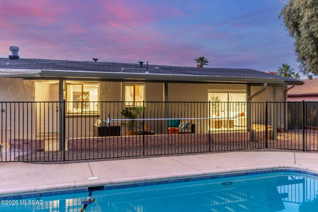 4252 E Poe Street, Tucson, AZ 85711