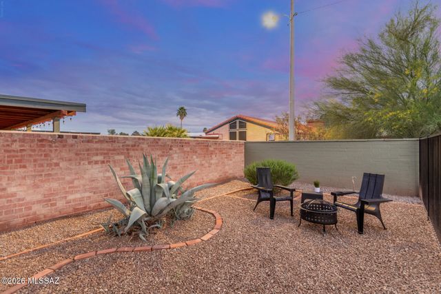 4252 E Poe Street, Tucson, AZ 85711
