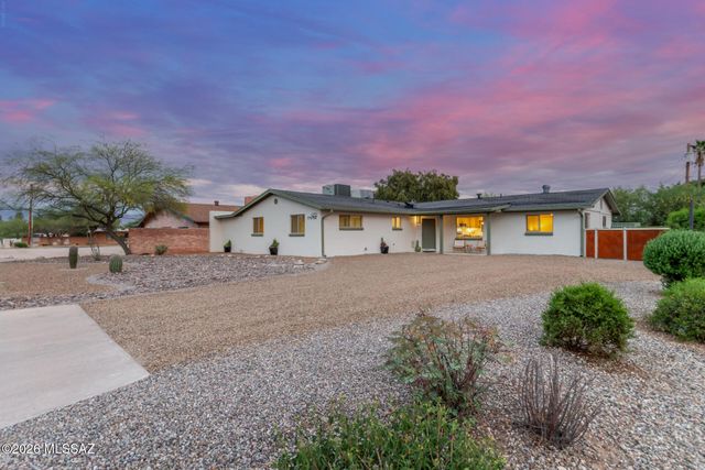 4252 E Poe Street, Tucson, AZ 85711