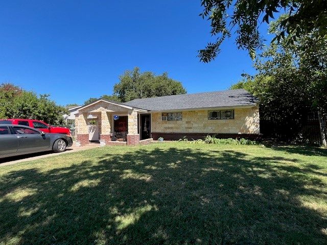 227 Halsey Street, Dallas, TX 75224