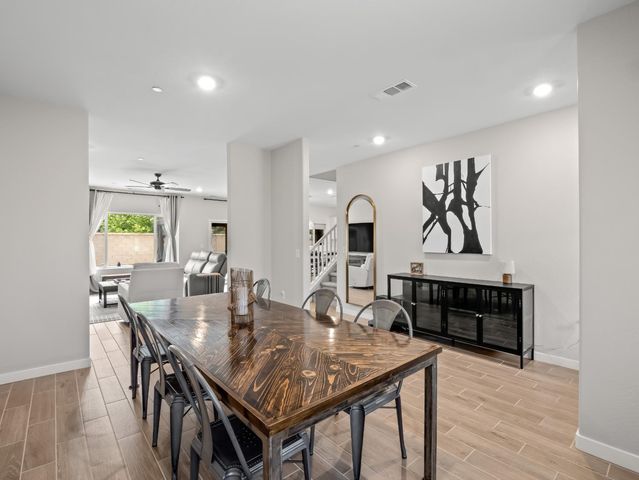 479 S Filbert Avenue, Fresno, CA 93727