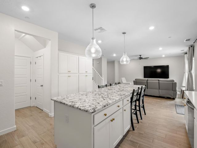 479 S Filbert Avenue, Fresno, CA 93727