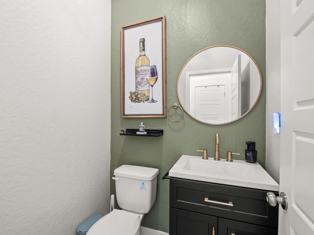 479 S Filbert Avenue, Fresno, CA 93727