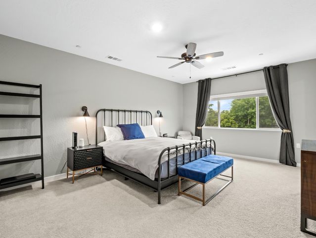 479 S Filbert Avenue, Fresno, CA 93727