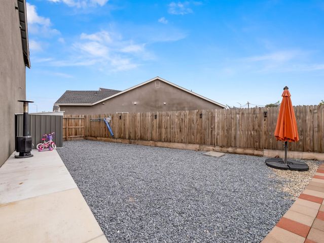 479 S Filbert Avenue, Fresno, CA 93727