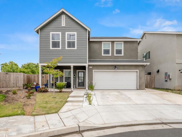 479 S Filbert Avenue, Fresno, CA 93727