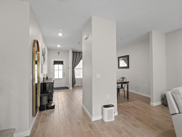 479 S Filbert Avenue, Fresno, CA 93727