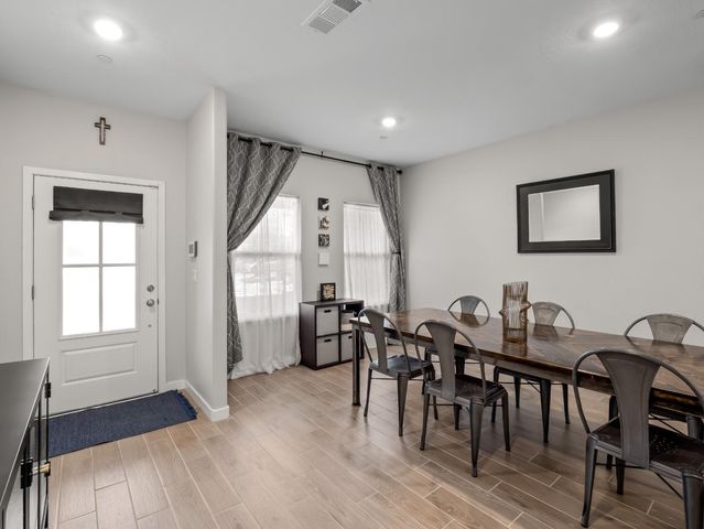 479 S Filbert Avenue, Fresno, CA 93727