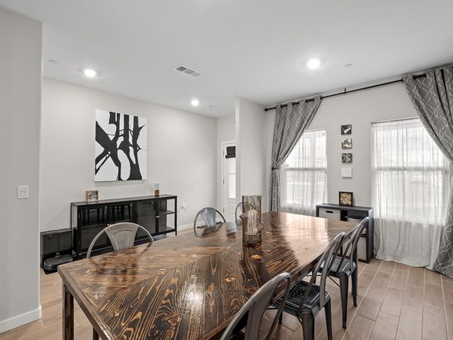 479 S Filbert Avenue, Fresno, CA 93727