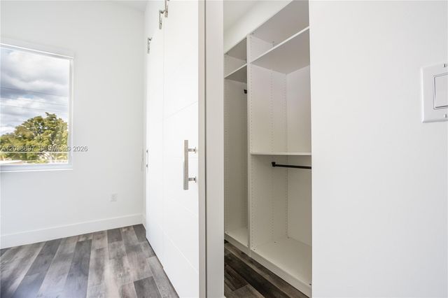 3461 SW 25th St B, Miami, FL 33133