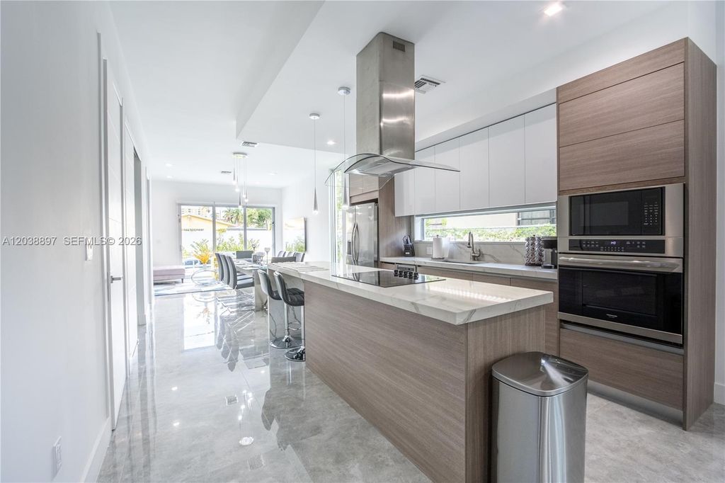 3461 SW 25th St B, Miami, FL 33133