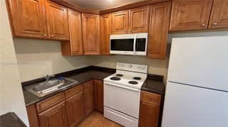 1310 NE 14th Ave 4, Fort Lauderdale, FL 33304