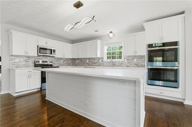 65 Ashford Drive, Oxford, GA 30054