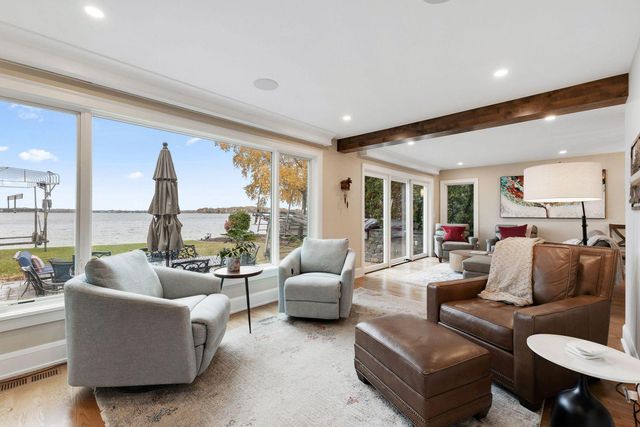 4286 Circle Road, Excelsior, MN 55331