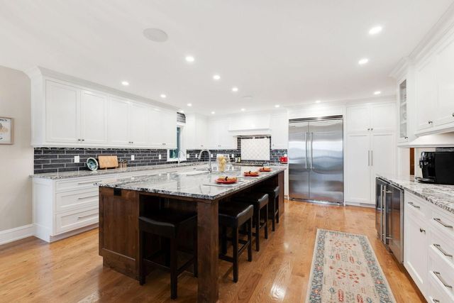 4286 Circle Road, Excelsior, MN 55331