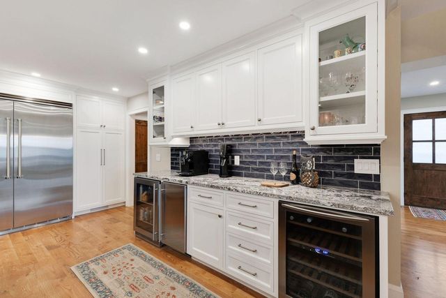 4286 Circle Road, Excelsior, MN 55331