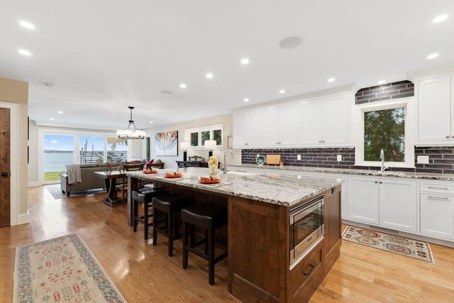 4286 Circle Road, Excelsior, MN 55331