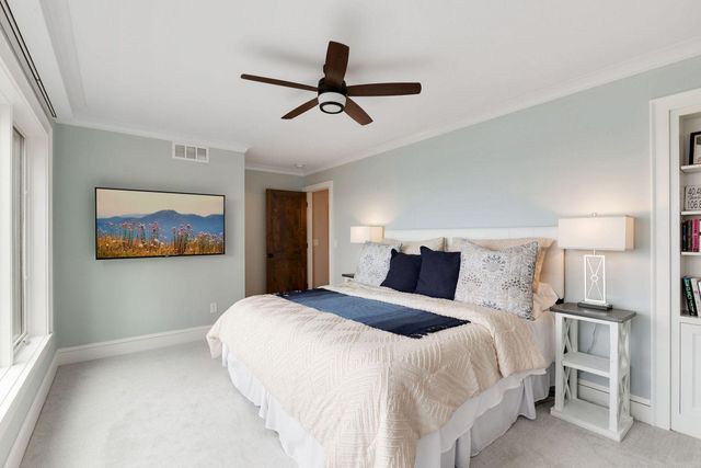 4286 Circle Road, Excelsior, MN 55331