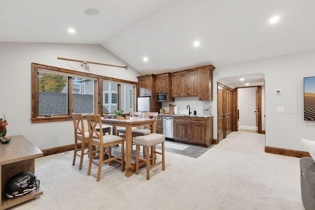 4286 Circle Road, Excelsior, MN 55331