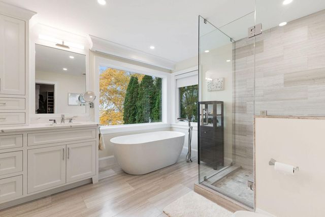 4286 Circle Road, Excelsior, MN 55331