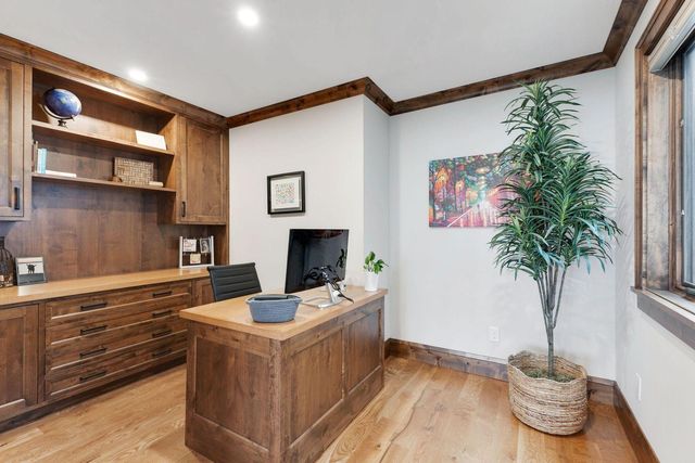 4286 Circle Road, Excelsior, MN 55331