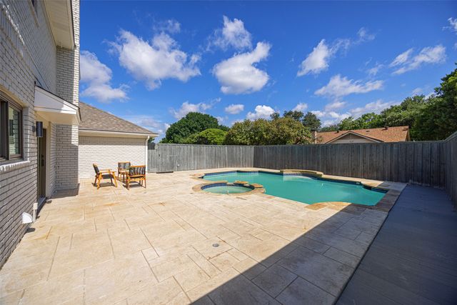 6631 Fireflame Drive, Dallas, TX 75248