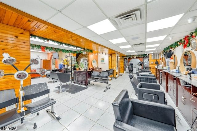 376 Elmora Ave 378, Elizabeth City, NJ 07208