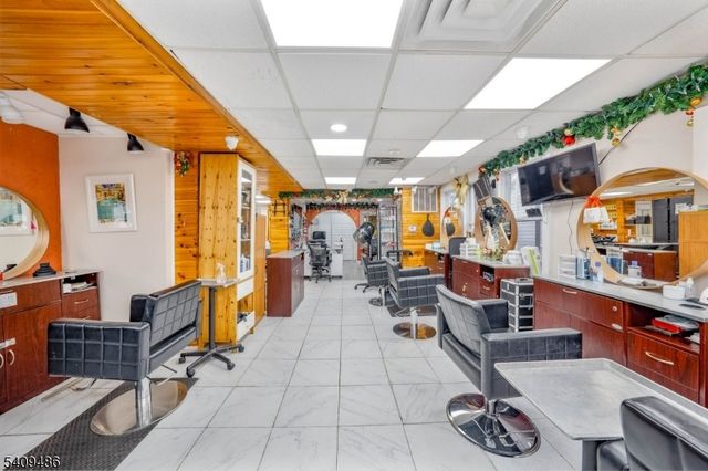 376 Elmora Ave 378, Elizabeth City, NJ 07208