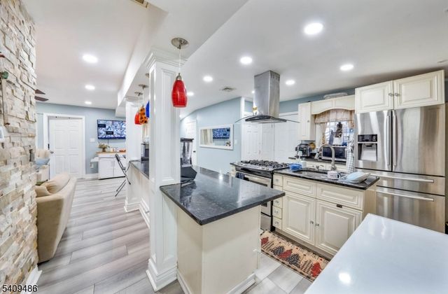 376 Elmora Ave 378, Elizabeth City, NJ 07208