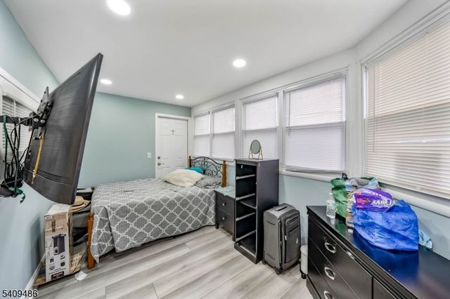 376 Elmora Ave 378, Elizabeth City, NJ 07208