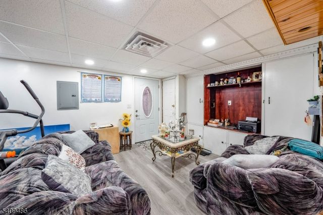 376 Elmora Ave 378, Elizabeth City, NJ 07208