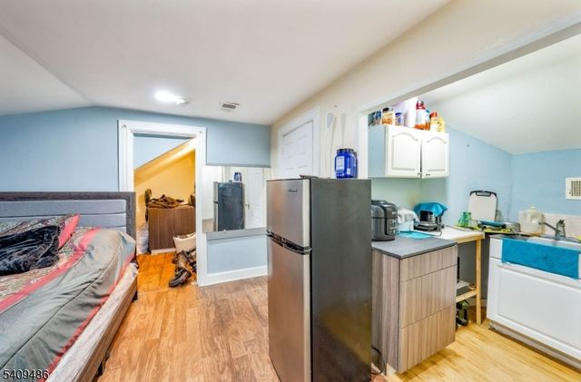 376 Elmora Ave 378, Elizabeth City, NJ 07208