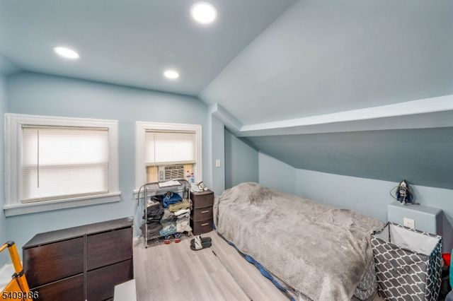 376 Elmora Ave 378, Elizabeth City, NJ 07208