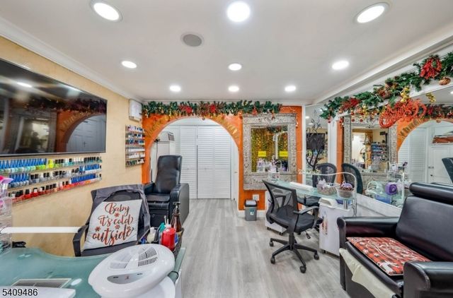 376 Elmora Ave 378, Elizabeth City, NJ 07208