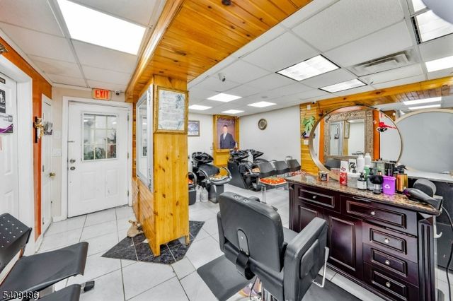 376 Elmora Ave 378, Elizabeth City, NJ 07208