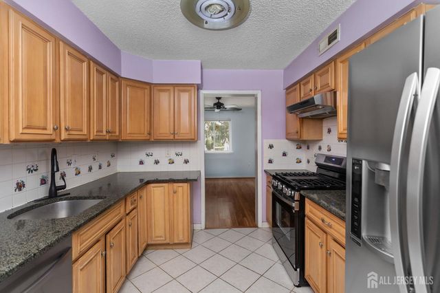 113 Thoreau Drive, Plainsboro, NJ 08536