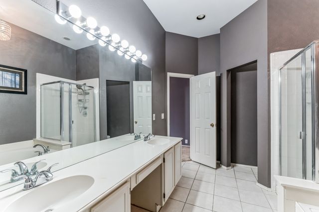 1217 Hershey Lane, Lewisville, TX 75077