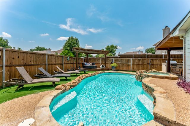 1217 Hershey Lane, Lewisville, TX 75077