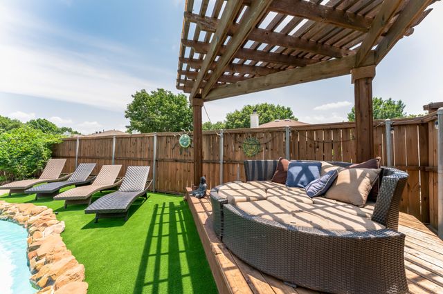 1217 Hershey Lane, Lewisville, TX 75077