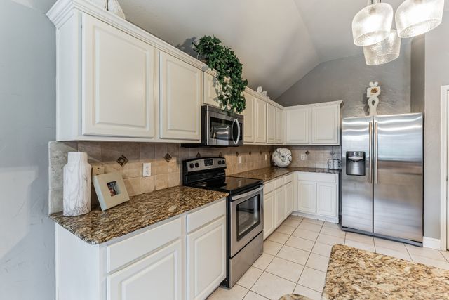 1217 Hershey Lane, Lewisville, TX 75077