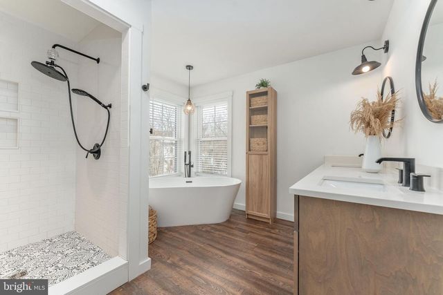 38 E 5TH AVE, Collegeville, PA 19426