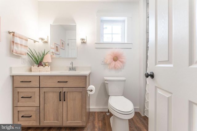 38 E 5TH AVE, Collegeville, PA 19426