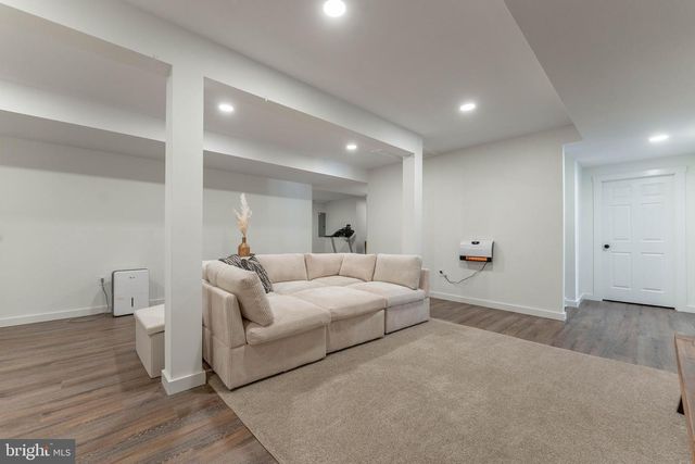 38 E 5TH AVE, Collegeville, PA 19426