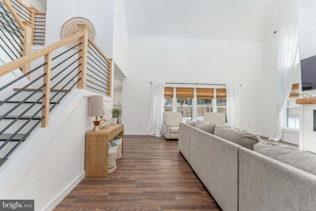 38 E 5TH AVE, Collegeville, PA 19426