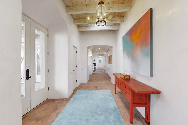 18 Vallecito Road, Santa Fe, NM 87506