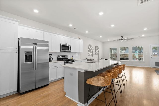 120 Whisper Drive, Summerville, SC 29485