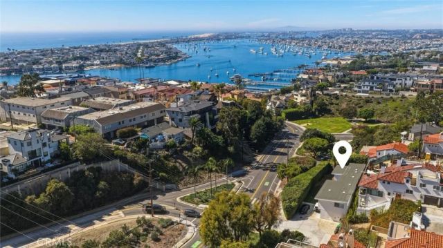 2516 Bayside Dr, Newport Beach, CA 92625