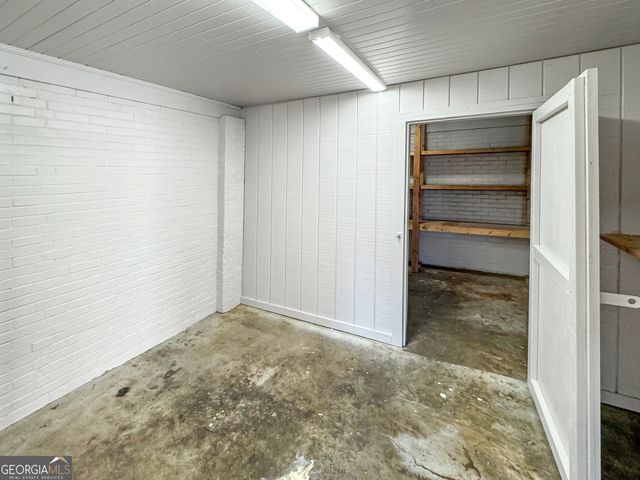 514 Highway 18 W, Barnesville, GA 30204