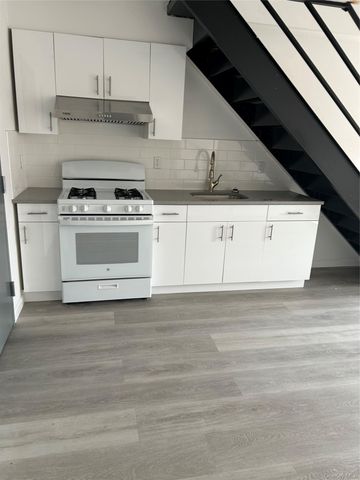 6-05 129st Street 2E, College Point, NY 11356