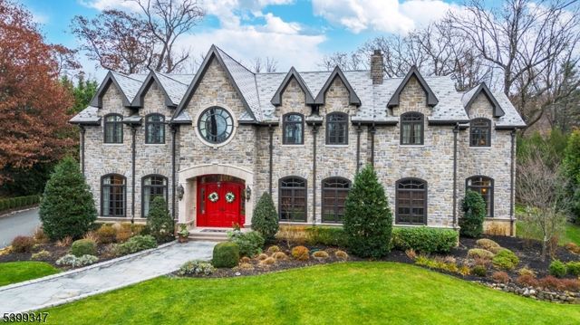 9 Beechtree Ln, Essex Fells Twp., NJ 07021